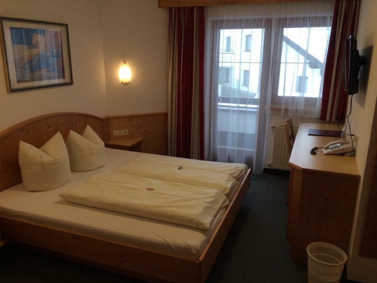 Hotel Garni Golfais 伊施格尔 外观 照片