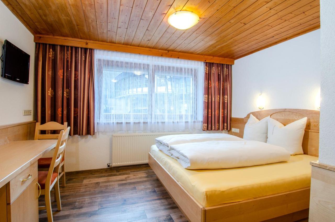 Hotel Garni Golfais 伊施格尔 外观 照片